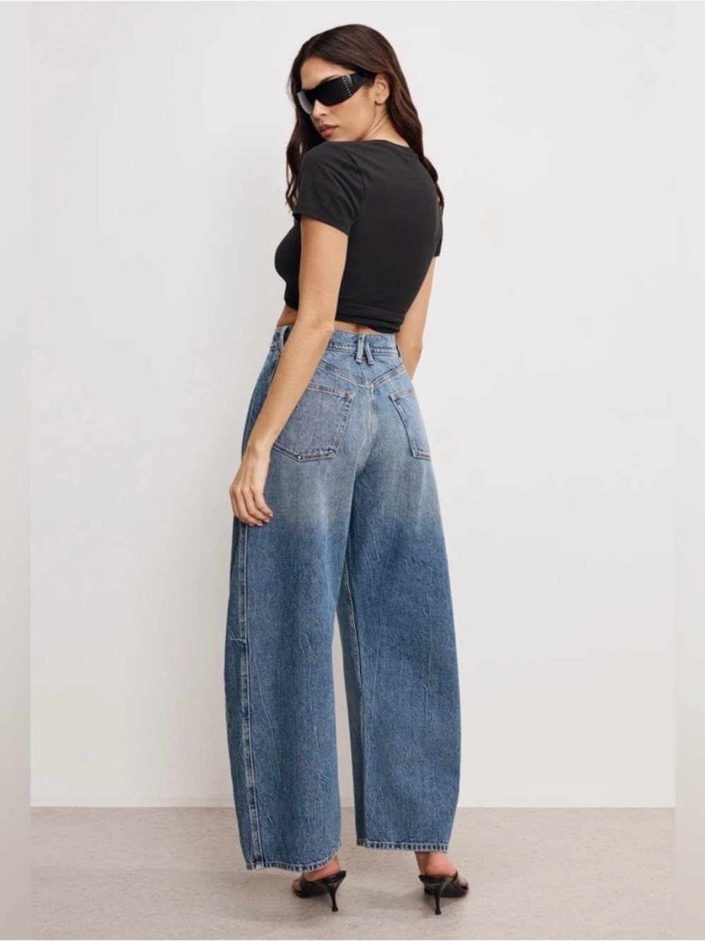 Good American Extreme Barrel jeans - Picture 2 of 9